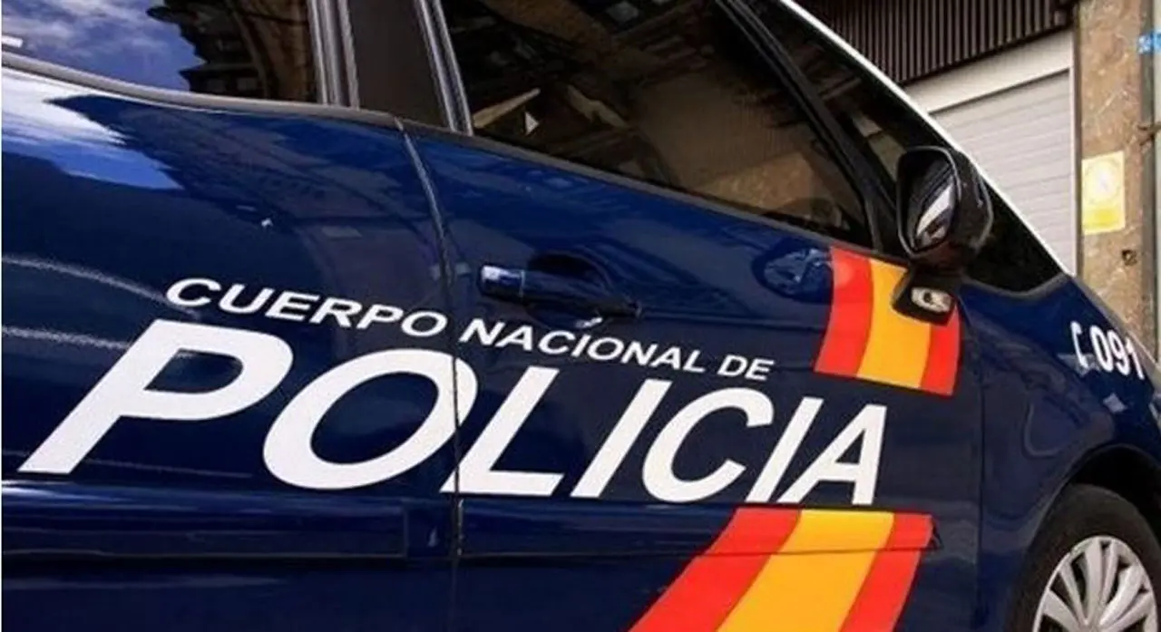 Coche operativo de la Polic&iacute;a Nacional