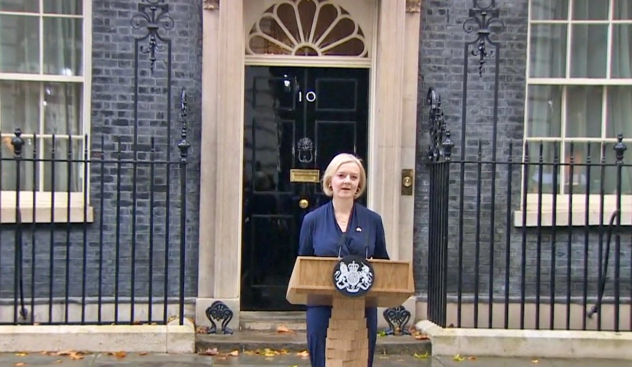 Liz Truss anuncia su dimisión como primera ministra británica / Euronews