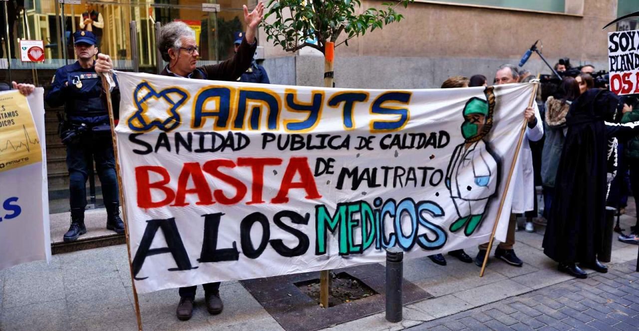 Se alcanza un acuerdo para desconvocar el paro de los centros de urgencias en Madrid