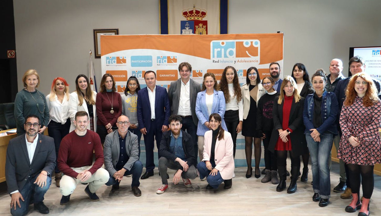 Representantes de los 22 municipios participantes de la Red de Infancia y Adolescencia en Fuenlabrada