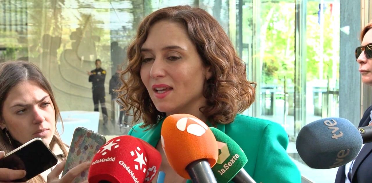 Isabel Díaz Ayuso declarando ante los medios sobre la nueva Ley de Vivienda