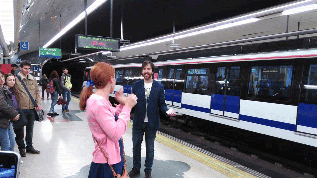 Imagen de una de las actuaciones de 'CronoTeatro' en Metro de Madrid