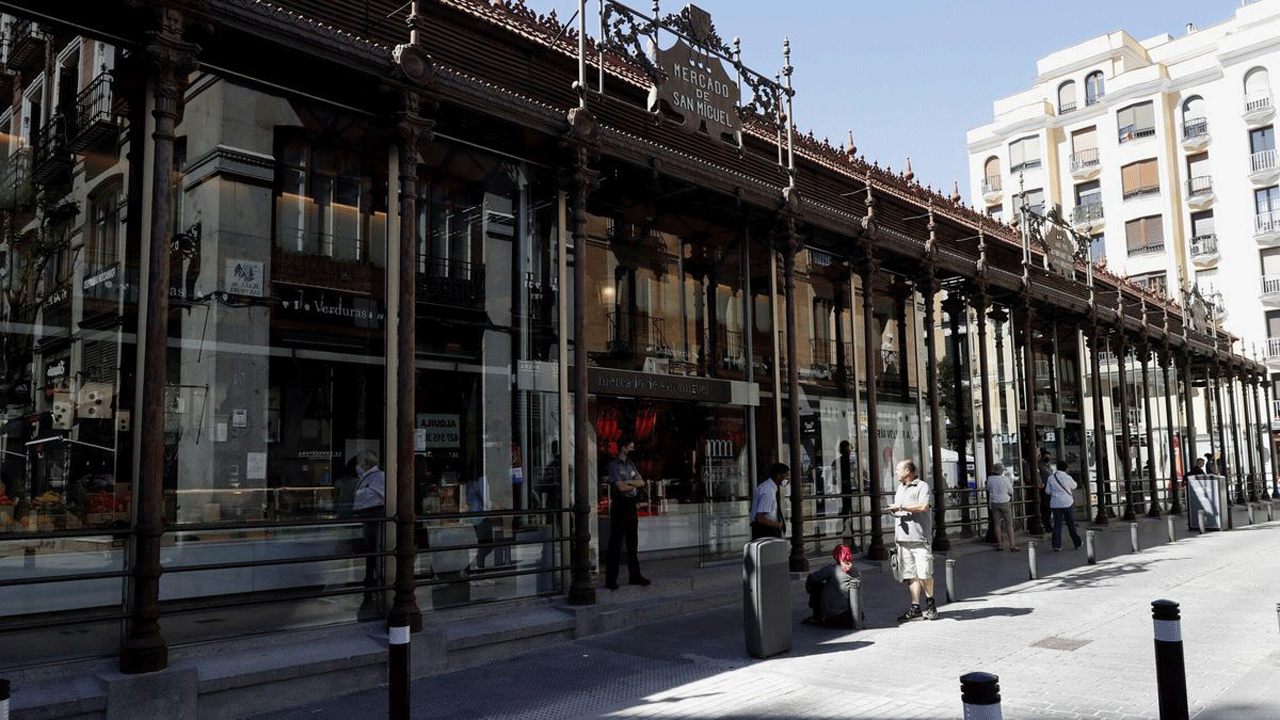 Fachada exterior del Mercado de San Miguel de Madrid