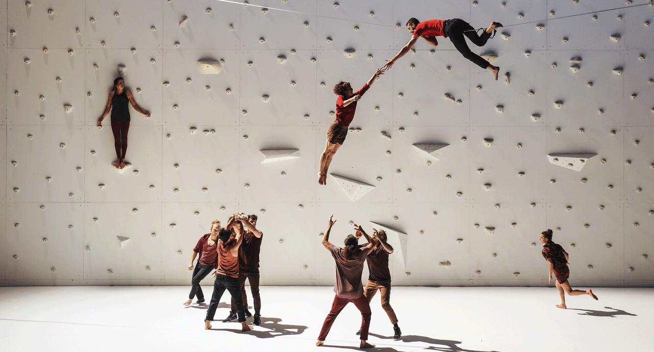 Imagen de 'Corps extrêmes' del coreógrafo francés Rachid Ouramdane, director de Chaillot-Théâtre National de la Danse de París.