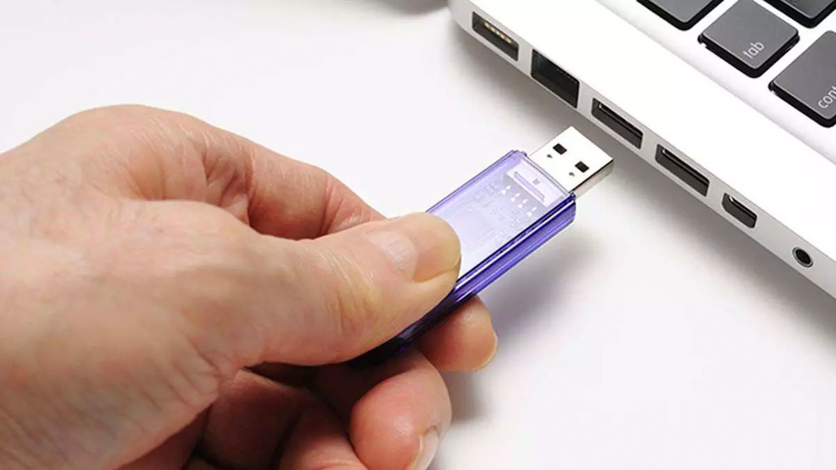 Retirar un USB sin seguridad puede provocar daños en los archivos que tengas dentro del mismo