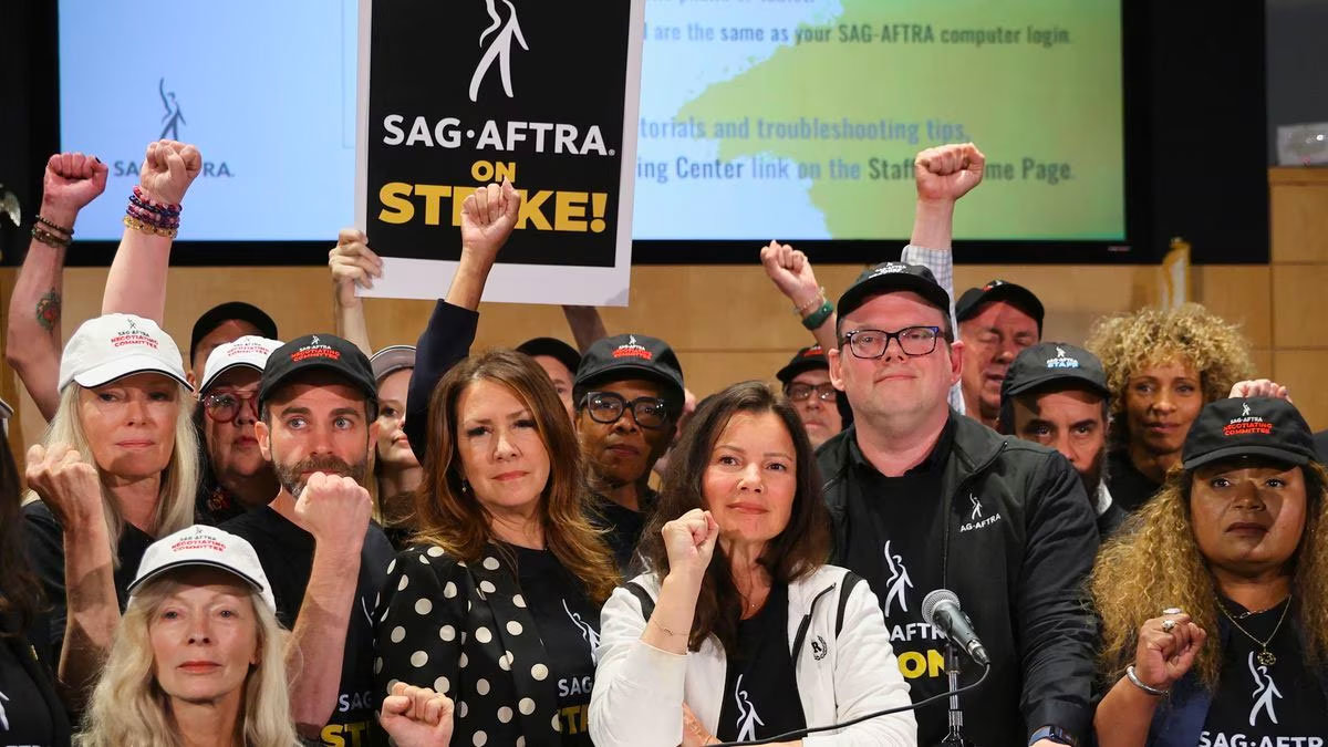 El sindicato de actores de Hollywood inicia sus negociaciones para terminar con su particular huelga tras el acuerdo llegado entre los guionistas y las productoras