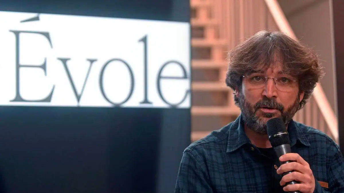Jordi Évloe habla sobre la libertad de decisión de los políticos para salir en su programa de entrevistas