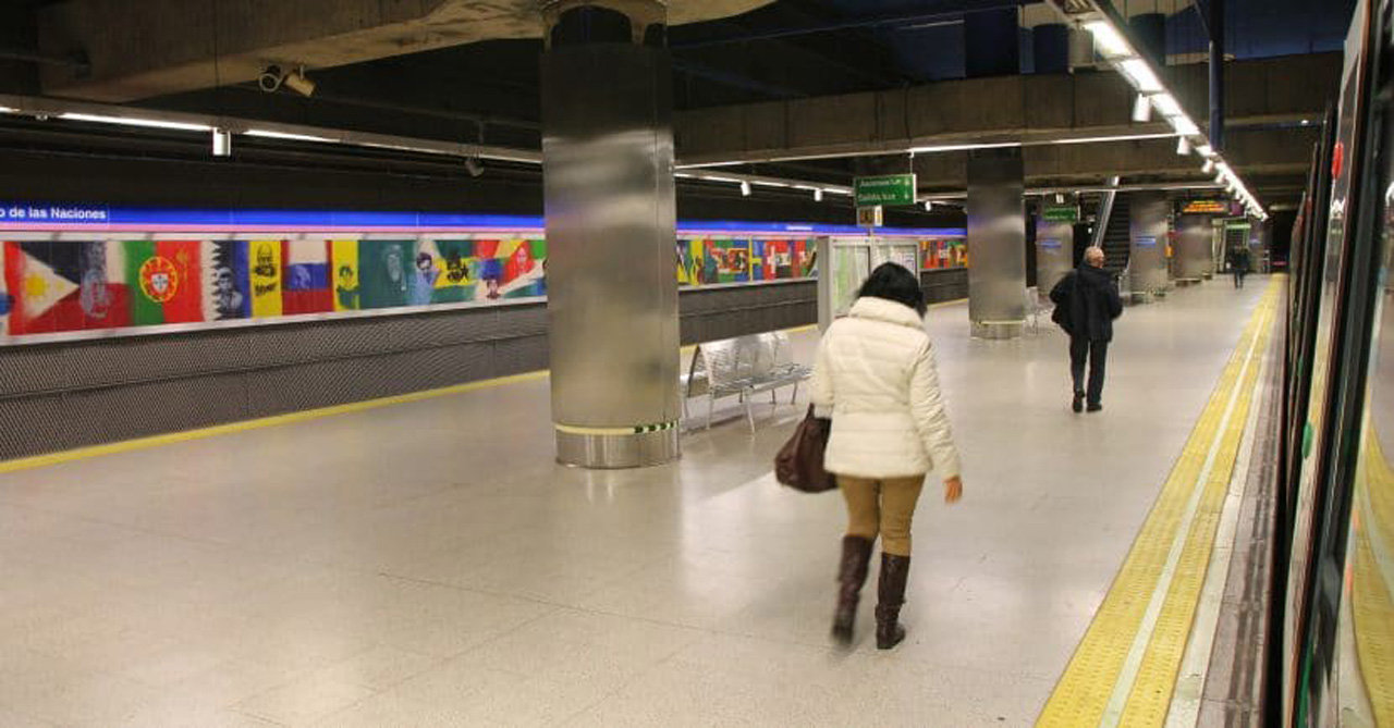Imagen de la estación de Metro Feria de Madrid