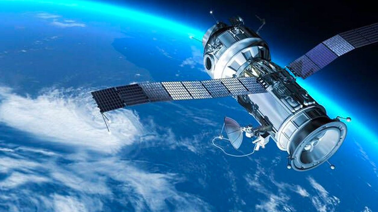 El satelite europeo ERS-2 orbita la tierra a pocas horas de caer sobre ella