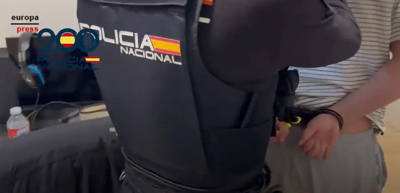 Momento de la detenci&oacute;n de uno de los presuntos autores de los robos