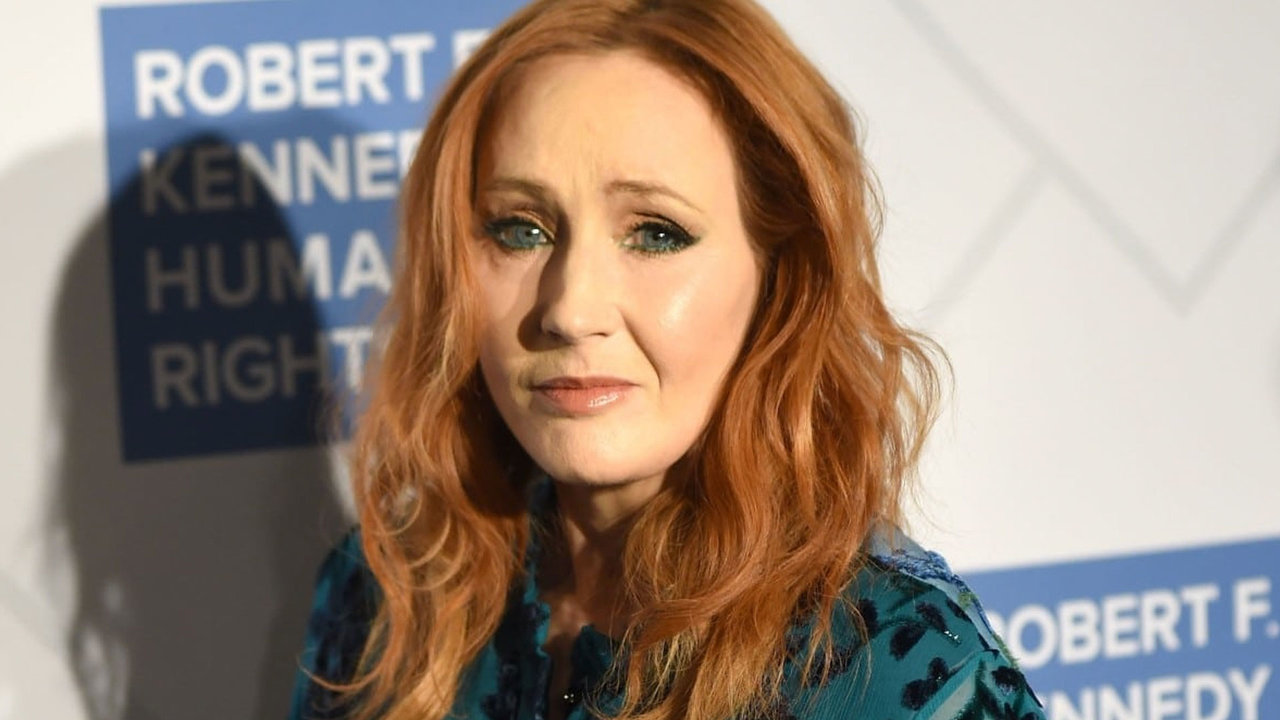 La escritora J.K. Rowling no acepta la nueva ley trans de Escocia