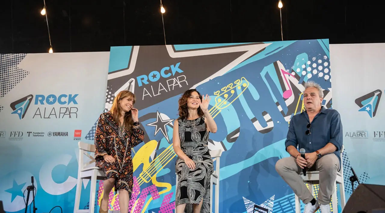 Momento de la presentaci&oacute;n del proyecto musical Rock A la Par