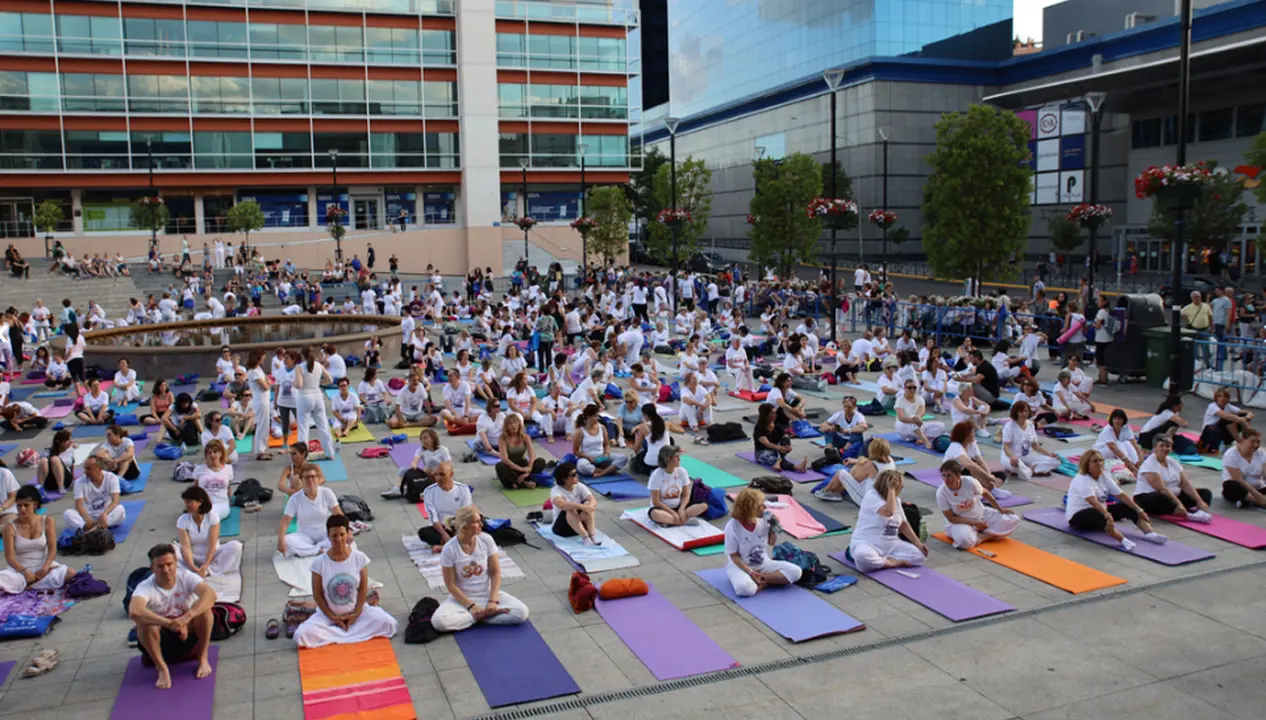 Imagen de una edici&oacute;n anterior del D&iacute;a del Yoga en Fuenlabrada