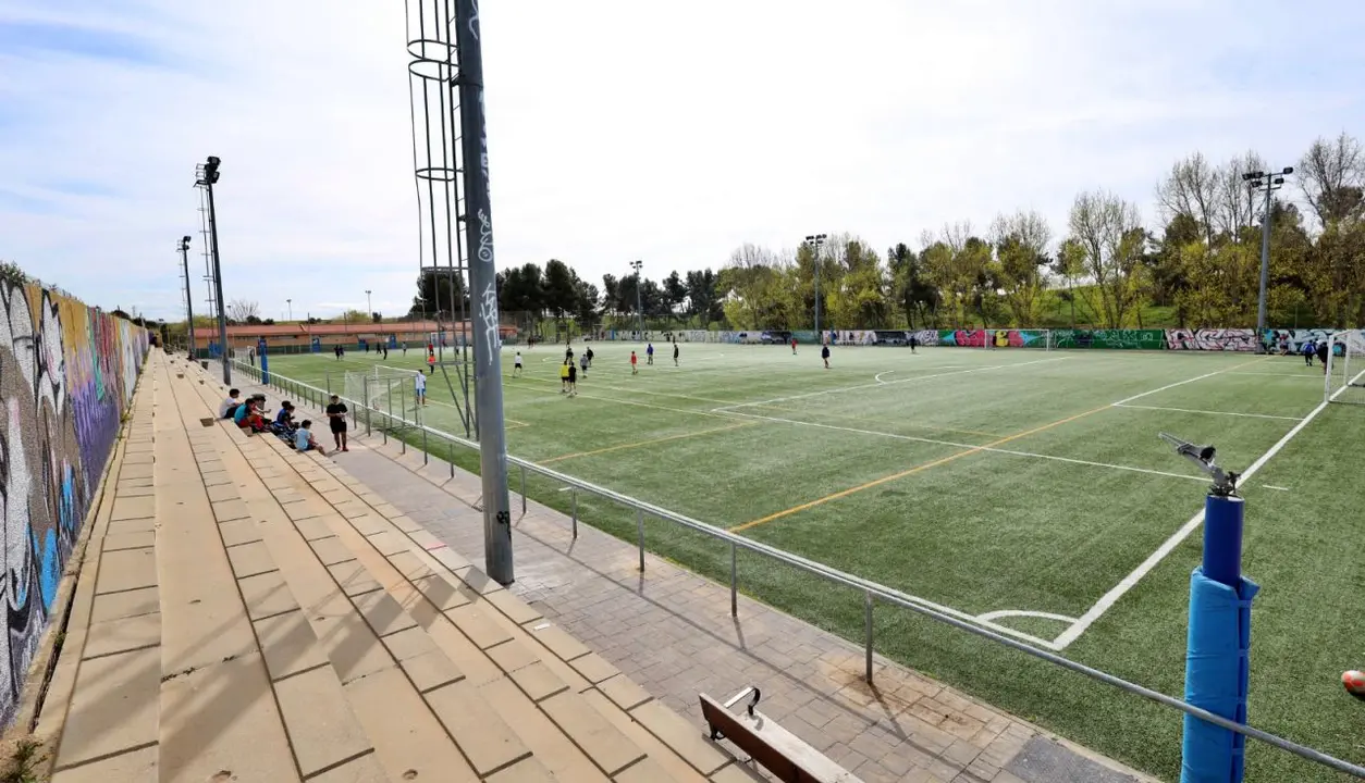 Los campos de futbol de la Aldehuela en Fuenlabrada, objeto del robo de los cables de alumbrado