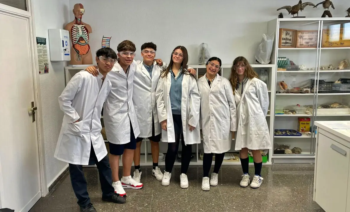 Alumnos del Colegio Legamar, autores del trabajo sobre el aumento de las enfermedades tropicales