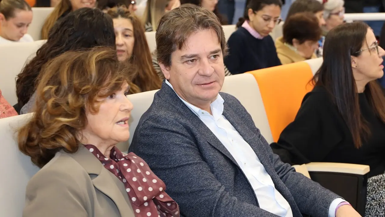 Javier Ayala junto a Carmen Clavo en el CIFE | Ayto. de Fuenlabrada