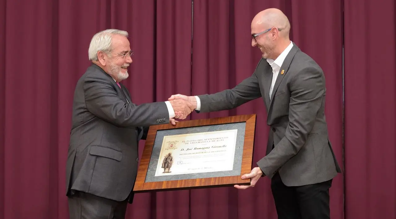 Jos&eacute; Romagosa Gironella nombrado Bachiller de Honor de la Argamasilla de Alba en noviembre 2.019