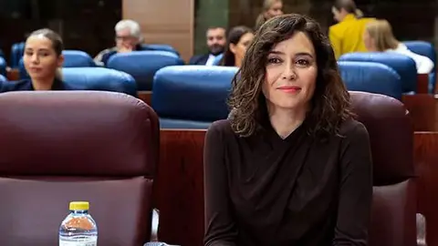Isabel D&iacute;az Ayuso en el Pleno de la Asamblea de Madrid