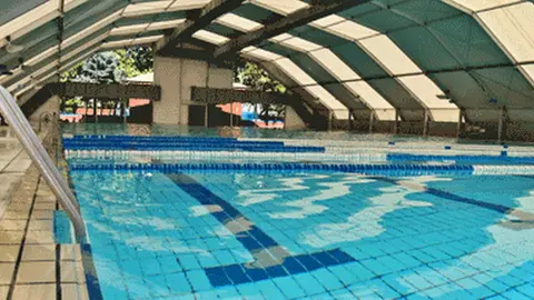 Piscina municipal ol&iacute;mpica cubierta en Fuenlabrada