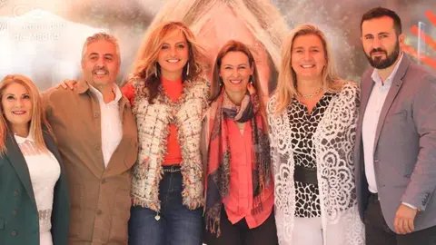Patricia de Frutos acompa&ntilde;ada de Aruca G&oacute;mez y otros candidatos de la zona sur de Madrid