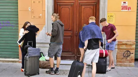Los alquileres en vacaciones, nuevo foco de estafas en la red | Diario de Cadiz