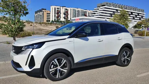 Peugeot 3008 h&iacute;brido enchufable