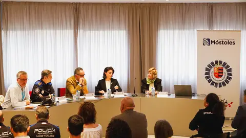 El alcalde de M&oacute;stoles presidiendo la primera jornada del proyecto CISDO