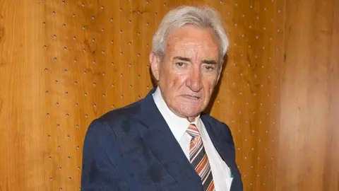 Luis del Olmo sufri&oacute; una ca&iacute;da en su casa cuando estaba en la ba&ntilde;era