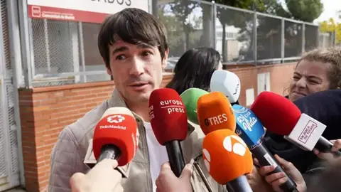 El actor Juanjo Ballesta a la salida de los Juzgados
