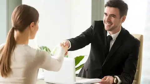 Fallos habituales en una entrevista de trabajo que te aconsejan que no repitas si quieres tener &eacute;xito