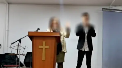 El presunto agresor sexual en uno de los actos de la Iglesia Evang&eacute;lica. Foto: Telemadrid