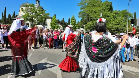 Bailes en la Verbena de San Isidro de Madrid | Jes&uacute;s Hell&iacute;n - 20 minutos