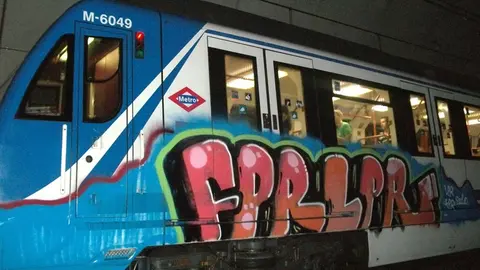 Los graffitis en vagones de Metro de Madrid son cada vez m&aacute;s frecuentes