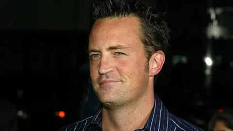 Matthew Perry, 'Chandler' en 'Friends', falleci&oacute; en octubre de 2023 por una sobredosis de ketamina