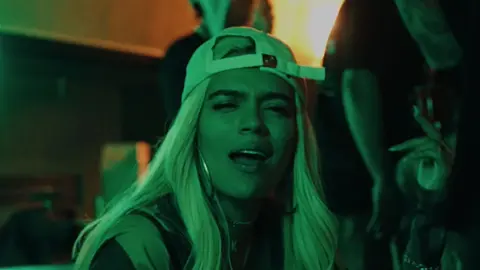 Karol G colabora con grandes artistas colombianos en su nuevo single +57 | Karol G (Via YouTube)
