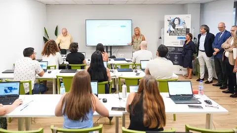 Estas nuevas bases facilitar&aacute;n el acceso a los alumnos con menos recursos | CAM