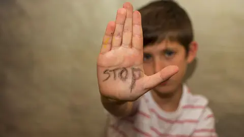La Comunidad de Madrid quiere proteger a los ni&ntilde;os y adolescentes que se vean expuestos a estas situaciones de acoso | depositphotos.com
