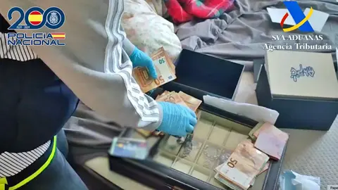 Dinero incautado en el chiringuito financiero desmantelado por la Polic&iacute;a y la Agencia Tributaria