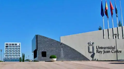 Entrada al campus de la Universidad Rey Juan Carlos en Fuenlabrada | archivo
