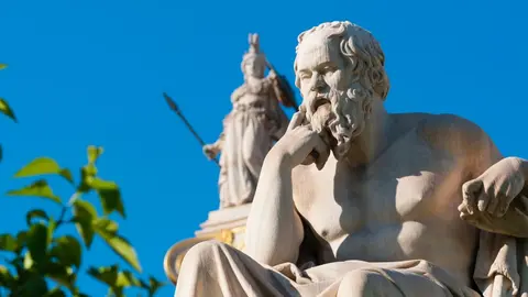Estatua cl&aacute;sica de S&oacute;crates | depositphotos.com