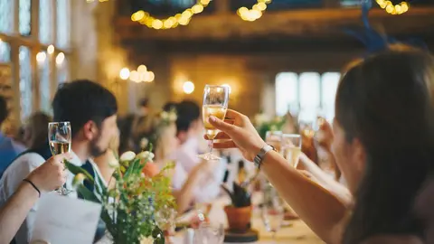 Las ventajas de alquilar locales para celebraciones