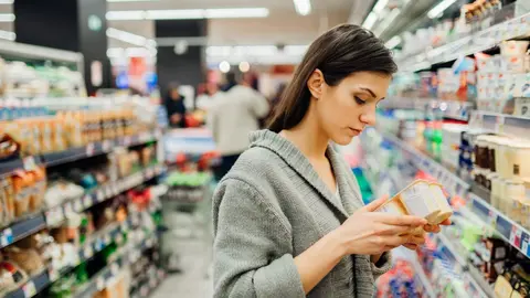 Comienza la escalada de precios en la cesta de la compra por las fiestas navide&ntilde;as | depositphotos.com