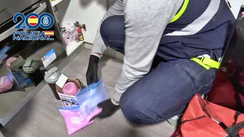 La Polic&iacute;a Nacional desmantela una organizaci&oacute;n criminal que suministraba la droga en bolsas de chicles