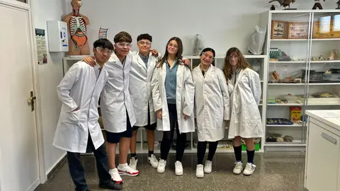 Alumnos del Colegio Legamar, autores del trabajo sobre el aumento de las enfermedades tropicales