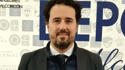 Jose Luis Fernandez, profesor del colegio ANDEL de Alcorc&oacute;n, premiado en la Gala del Deporte 2025