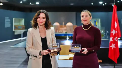 Isabel D&iacute;az Ayuso y Mar&iacute;a Guardiola, visitan la central nuclear de Almaraz (C&aacute;ceres)