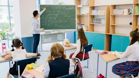 Las papeler&iacute;as piden que el material escolar se considere de primera necesidad