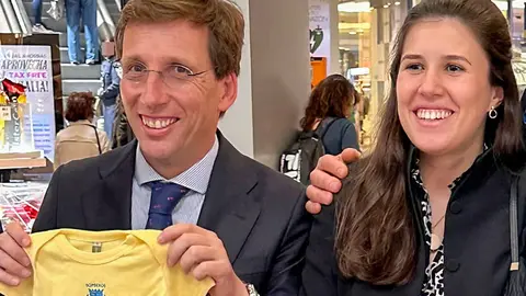 Jos&eacute; Luis Mart&iacute;nez-Almeida y Teresa Urquijo se casaron en mayo del a&ntilde;o pasado | EP
