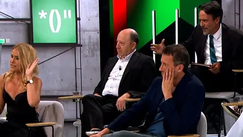 Tertulianos en un programa televisivo &bull; FOTO El Periódico de Catalunya