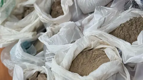 Parte del cargamento incautado en los registros de domicilios | CNP